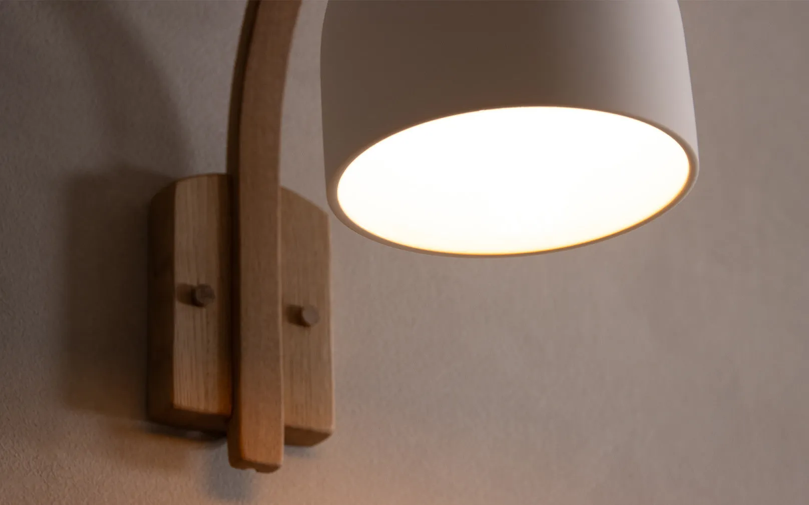 Bue - Stem Wall Light