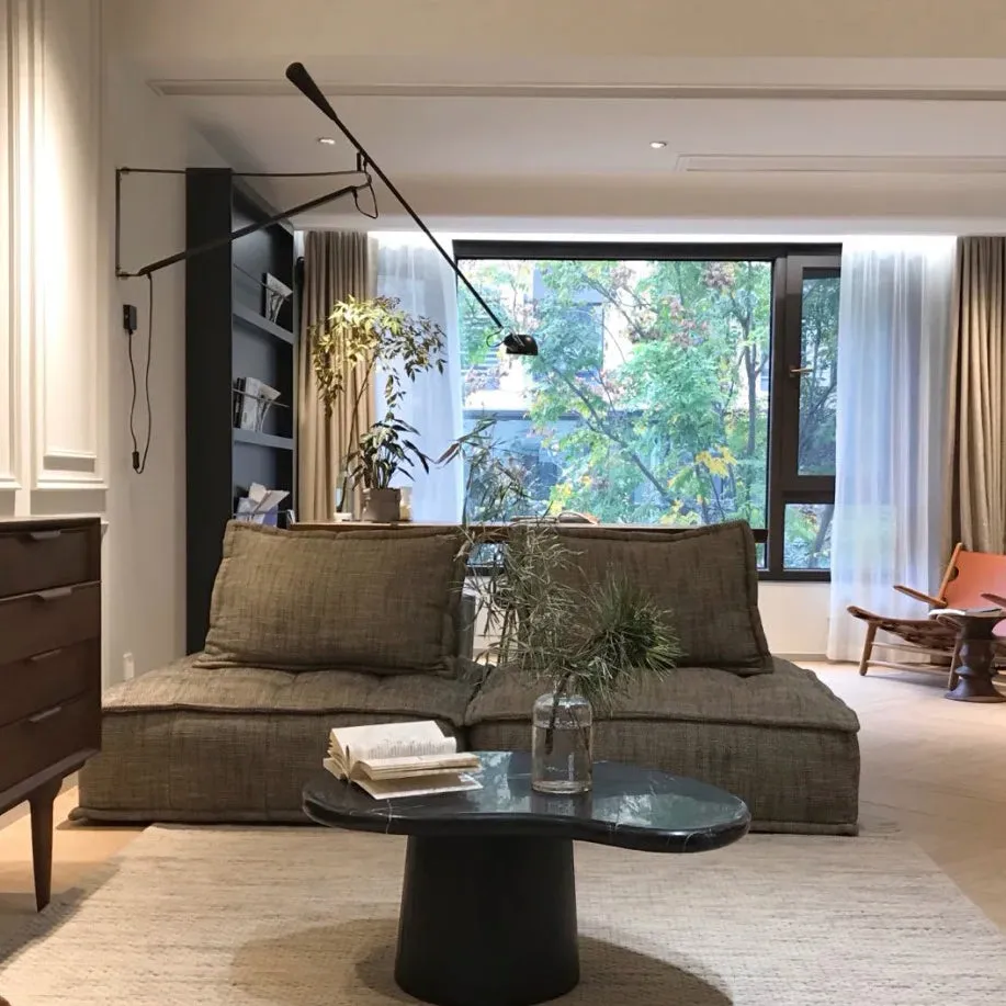 Crescendo Long Arm Wall Light