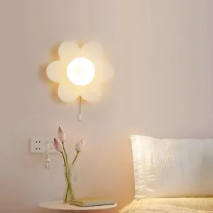 Modern Minimalist Cream Flower Resin LED Wall Sconce Lamp For Bedroom