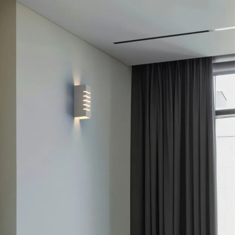 Primer Wall Lamp