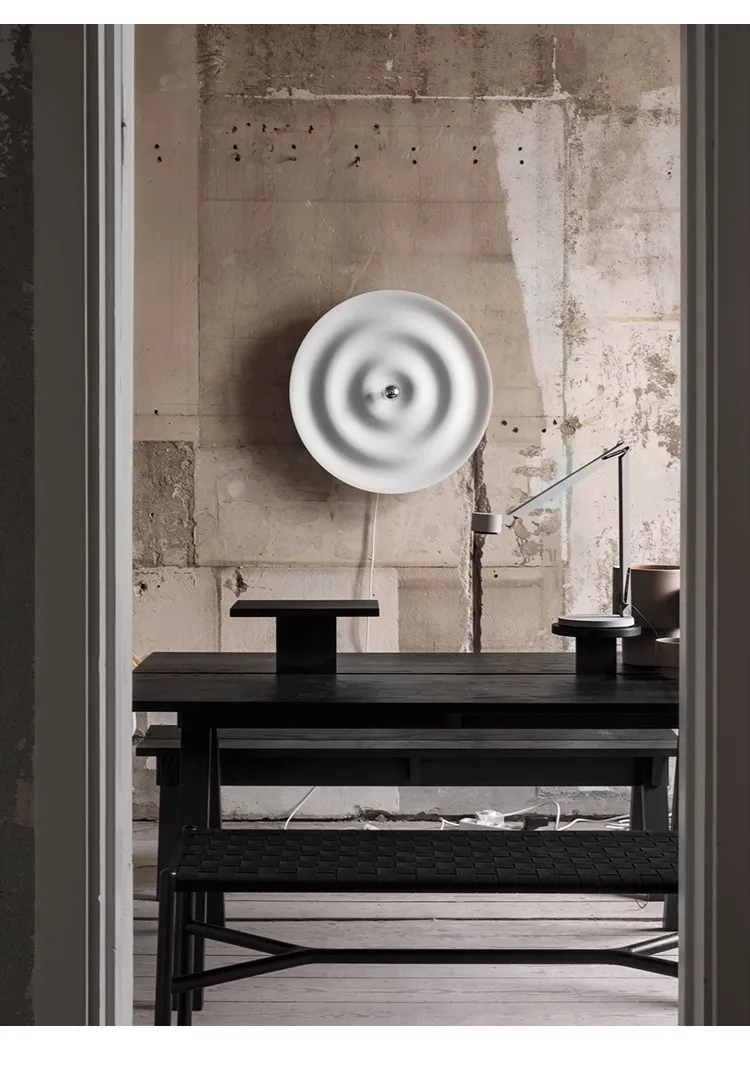Sound Wave Minimalist Wall Lamp
